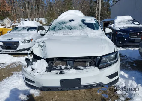2018 Volkswagen Tiguan 2.0T S z USA, uszkodzony, nr VIN 3VV0B7AX9JM109992